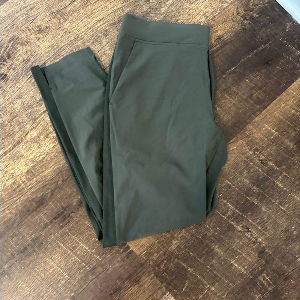 High-Rise Olive Green Pant